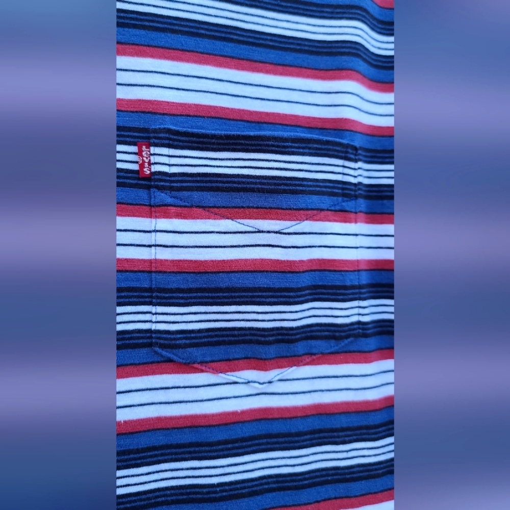 Men’s Levi’s Classic Pocket Striped Blue Red T-shirt - Size XL - Picture 10 of 17
